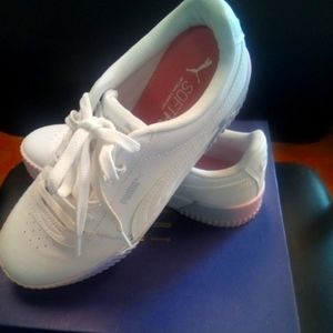 Puma Womens Carina Fade 368671-02 White Casual Shoes Sneakers Size 9.5 CUTE EUC